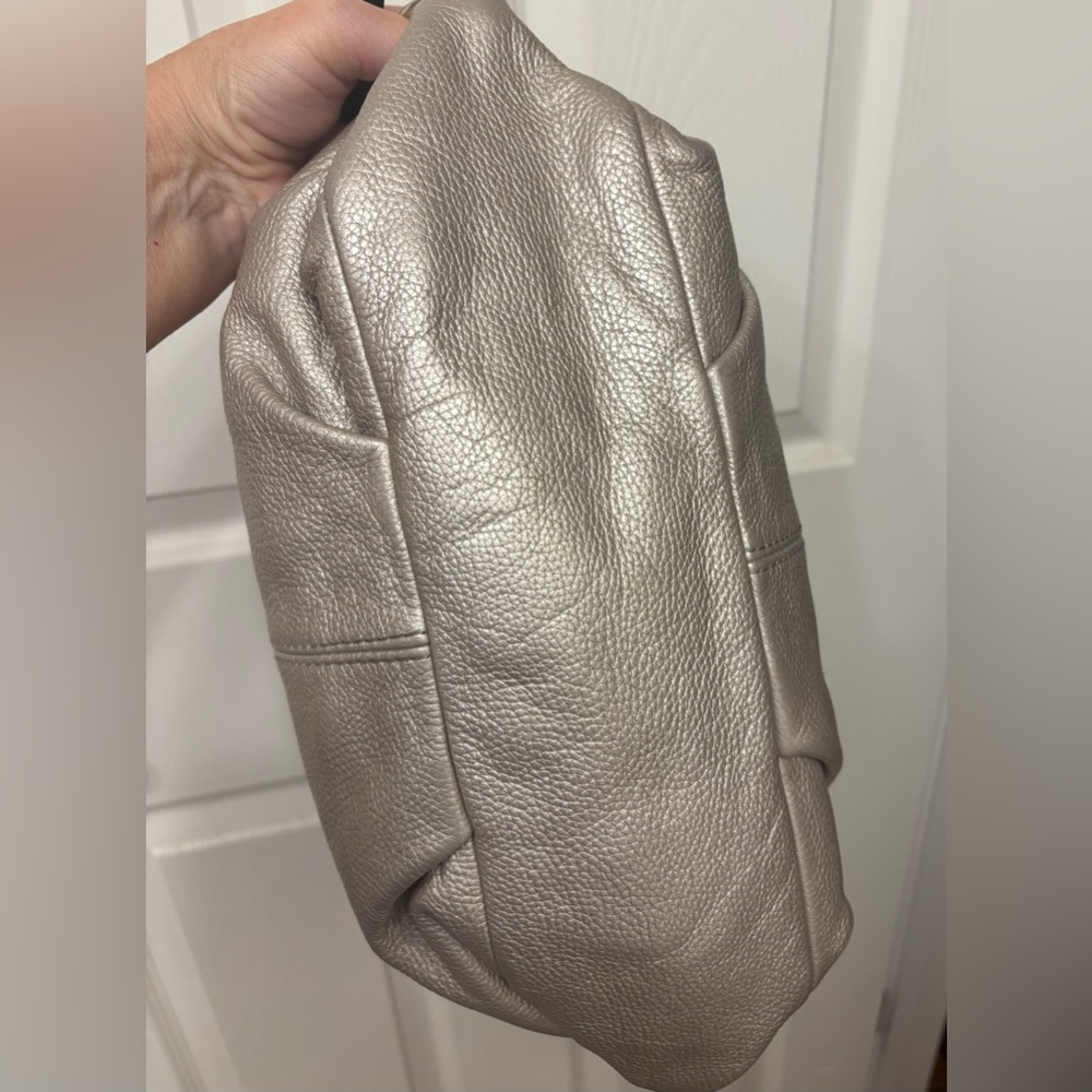 Coach silver metallic pebbled leather 2-way duffle - Picture 11 of 11